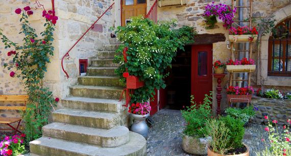 株式会社Cinq Liberte（サンクリベルテ）
